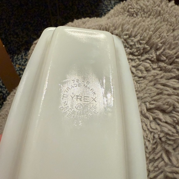 Vintage Pyrex Butter Dish and Salt or Pepper Holder - Picture 2 of 8